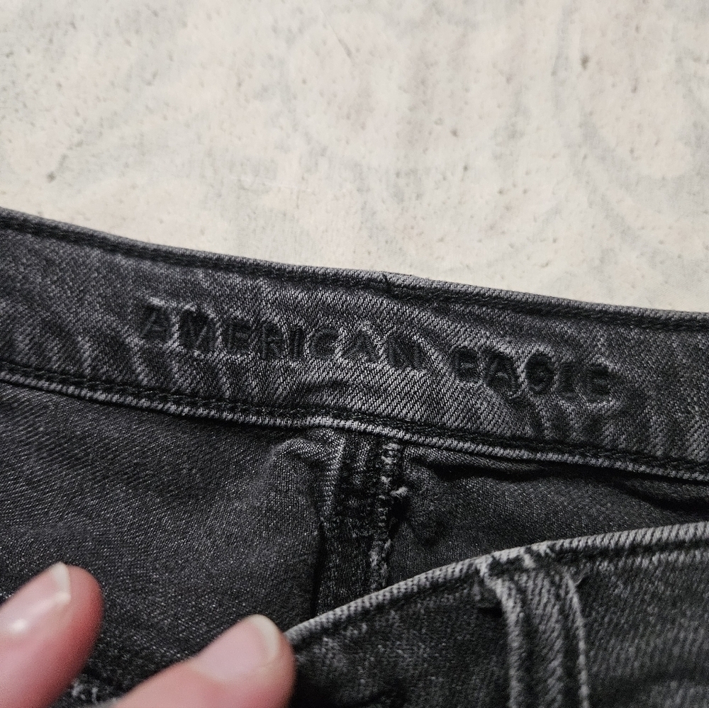 Women Amererican Eagle Black Destroyed Knee Bootcut Jeans! - Picture 4 of 7